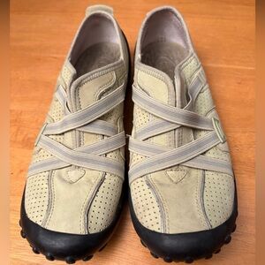 Privo Green Leather Sneakers with Crisscross Straps